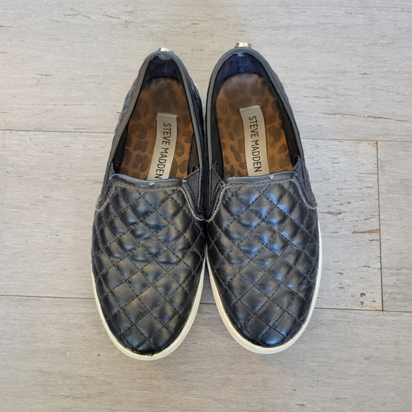 Steve Madden Girls Black Shiny Loafers Size 1 - Picture 4 of 12